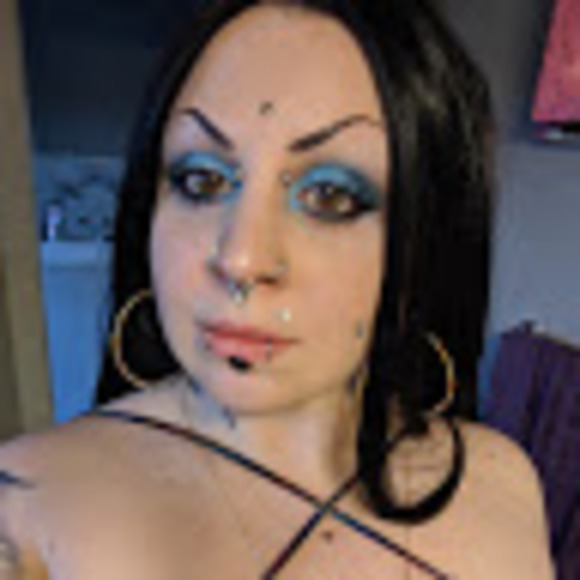 Meet your Posher, Kelley - Picture 1 of 1